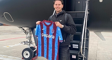 LOVİK YOLA ÇIKTI... FORMAYLA POZ VERDİ