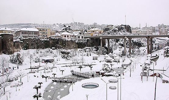 TRABZON'DA EĞİTİME KAR ENGELİ