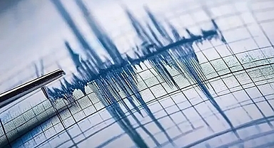 TRABZON'DA KORKUTAN DEPREM