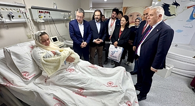 TRABZON'DA YENİ YILIN İLK BEBEĞİ SUDA DOĞDU 