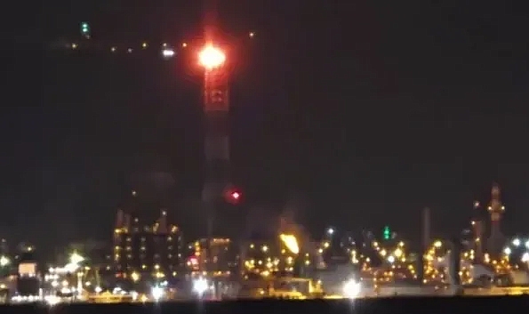 TÜPRAŞ RAFİNESİNDE KORKUNÇ PATLAMA!