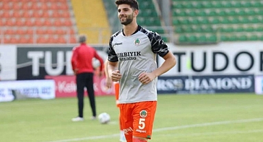 ÜMİT AKDAĞ FIRTINA'YA DOĞRU... İMZA AN MESELESİ 