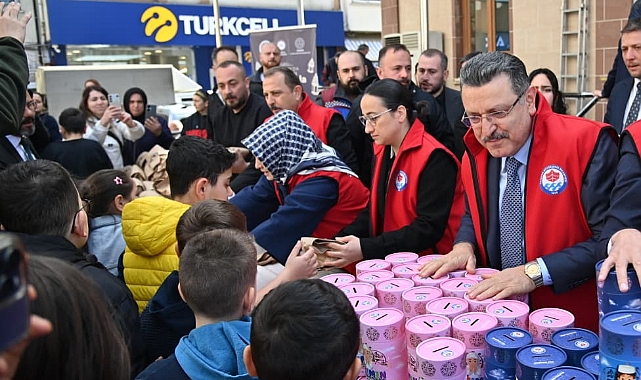 BAŞKAN GENÇ, VAKFIKEBİR’DE GÖNÜLLERE DOKUNDU