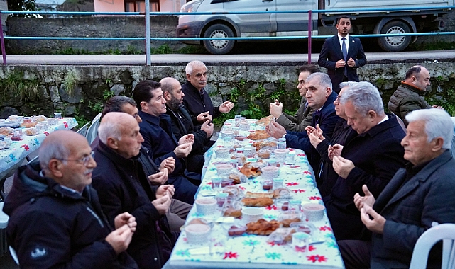 BAŞKAN KAYA İNCESU'DA İFTARINI AÇTI