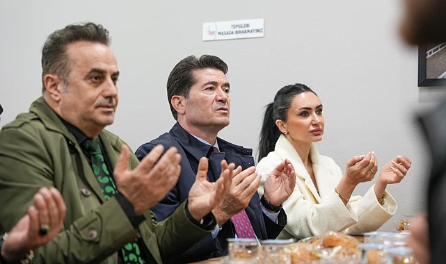 BAŞKAN KAYA VATANDAŞLARLA İFTARINI AÇTI