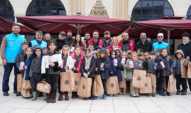 BÜYÜKŞEHİR RAMAZAN'I ÇOCUKLAR İÇİN ŞÖLENE ÇEVİRDİ