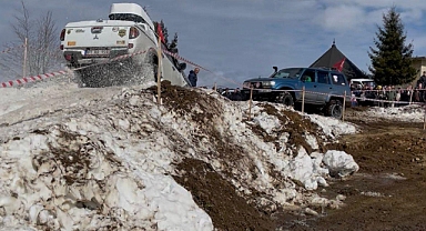 ÇARŞIBAŞI'NDA OFF-ROAD HEYECANI
