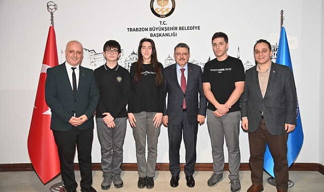 LİSELİLERİN PROJESİNE BAŞKAN GENÇ'TEN ÖVGÜ