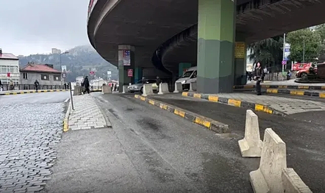 TRABZON'DA TARİHİ DÖNÜŞÜM... DOLMUŞLAR TAŞINDI