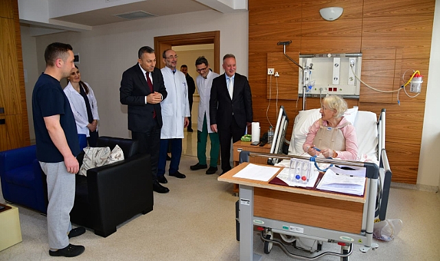VALİ ŞAHİN'DEN KALP HASTANESİ'NE ZİYARET 