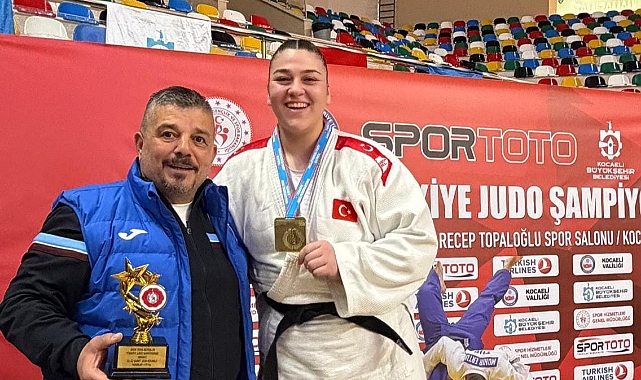 YAĞMUR YILMAZ TÜRKİYE ŞAMPİYONU 