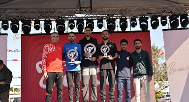 YARI MARATONDA ÖDÜLLER SAHİPLERİNİ BULDU