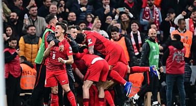 A MİLLİLERİMİZ FİNALDE... DÜNYA KUPASINA DOĞRU...