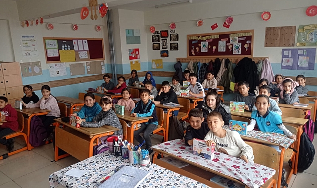 ARSİN BELEDİYESİ GÖNÜL KÖPRÜSÜ KURDU