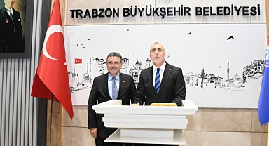 BAKAN IŞIKHAN’DAN TRABZON BÜYÜKŞEHİR BELEDİYESİ’NE ZİYARET