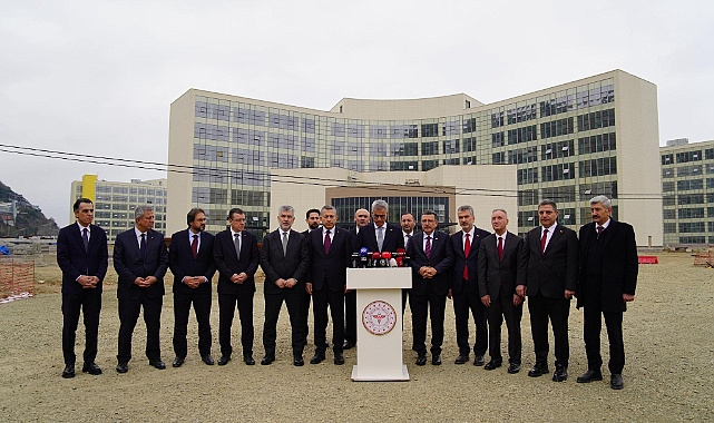 BAKAN MEMİŞOĞLU: TRABZON ŞEHİR HASTANESİ GÜVENLİ