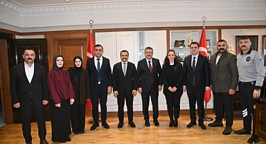 BAŞKAN GENÇ, BÜYÜKŞEHİR PERSONELİ İLE BAYRAMLAŞTI