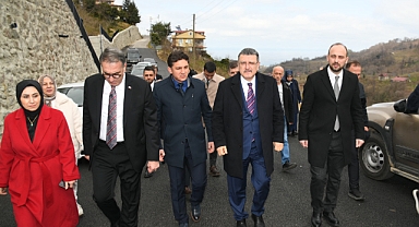 BAŞKAN GENÇ SÜRMENE'DE ÇALIŞMALARI İNCELEDİ