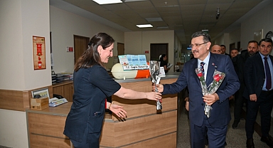 BAŞKAN GENÇ'TEN SAĞLIK ÇALIŞANLARININ TIP BAYRAMINI KUTLADI