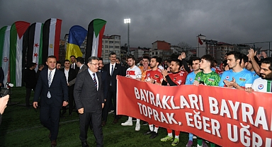 BAŞKAN GENÇ: “TRABZON’DA FUTBOLUN BİRLEŞTİRİCİ GÜCÜNÜ SAHAYA YANSITIYORUZ”