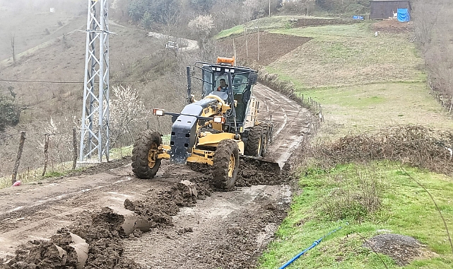 BÜYÜKŞEHİR YOLLARDA VE ALTYAPIDA DÖNÜŞÜM GERÇEKLEŞTİRİYOR
