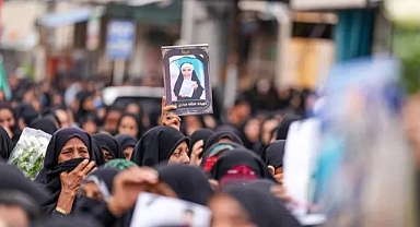 DÜNYAYI SARSAN CENAZE TÖRENİ 