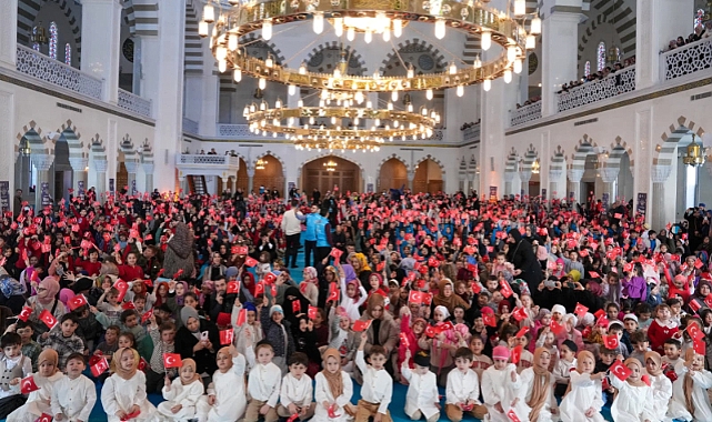 HANEFİ HATUN CAMİİ ÇOCUKLARLA ŞENLENDİ