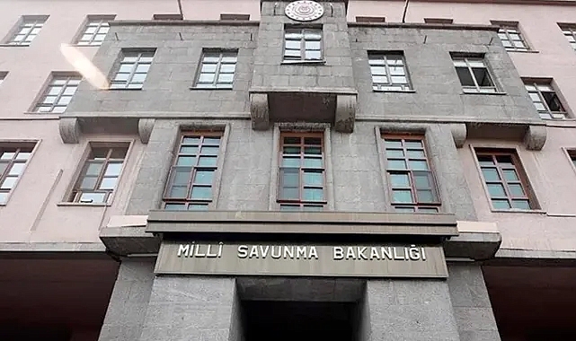 İRAN'DAN GELEN 3'ÜNCÜ FÜZE İMHA EDİLDİ