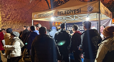 ORTAHİSAR BELEDİYESİ'NDEN KADİR GECESİNDE İKRAM