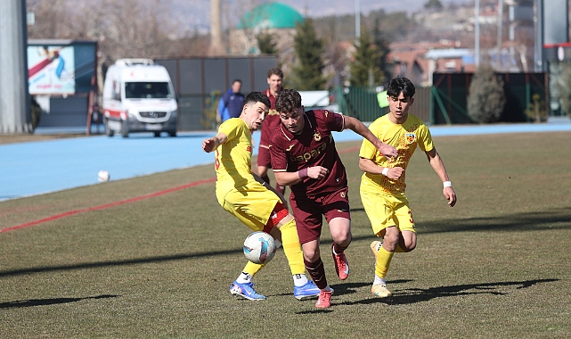 TRABZONSPOR 1 PUANA RAZI!