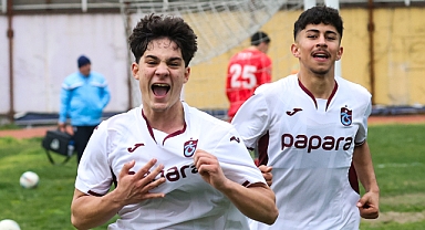 TRABZONSPOR'UN GENÇLERİ 3 PUANI KAPTI 