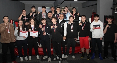 YILDIZ BOKS SPOR KULÜBÜ 6 YILDA ZİRVEYE YÜKSELDİ