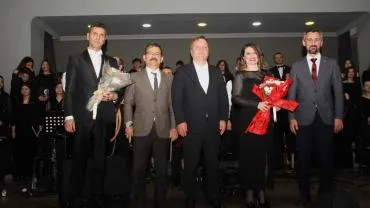 AKÇAABAT GÜZEL SANATLAR LİSESİ'NDEN MÜZİK ZİYAFETİ