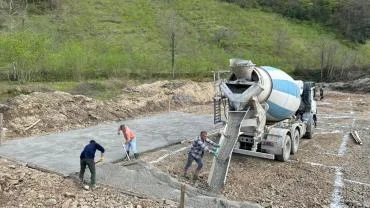 ARSİN BELEDİYESİ EK HİZMET BİNASININ TEMELİ ATILDI