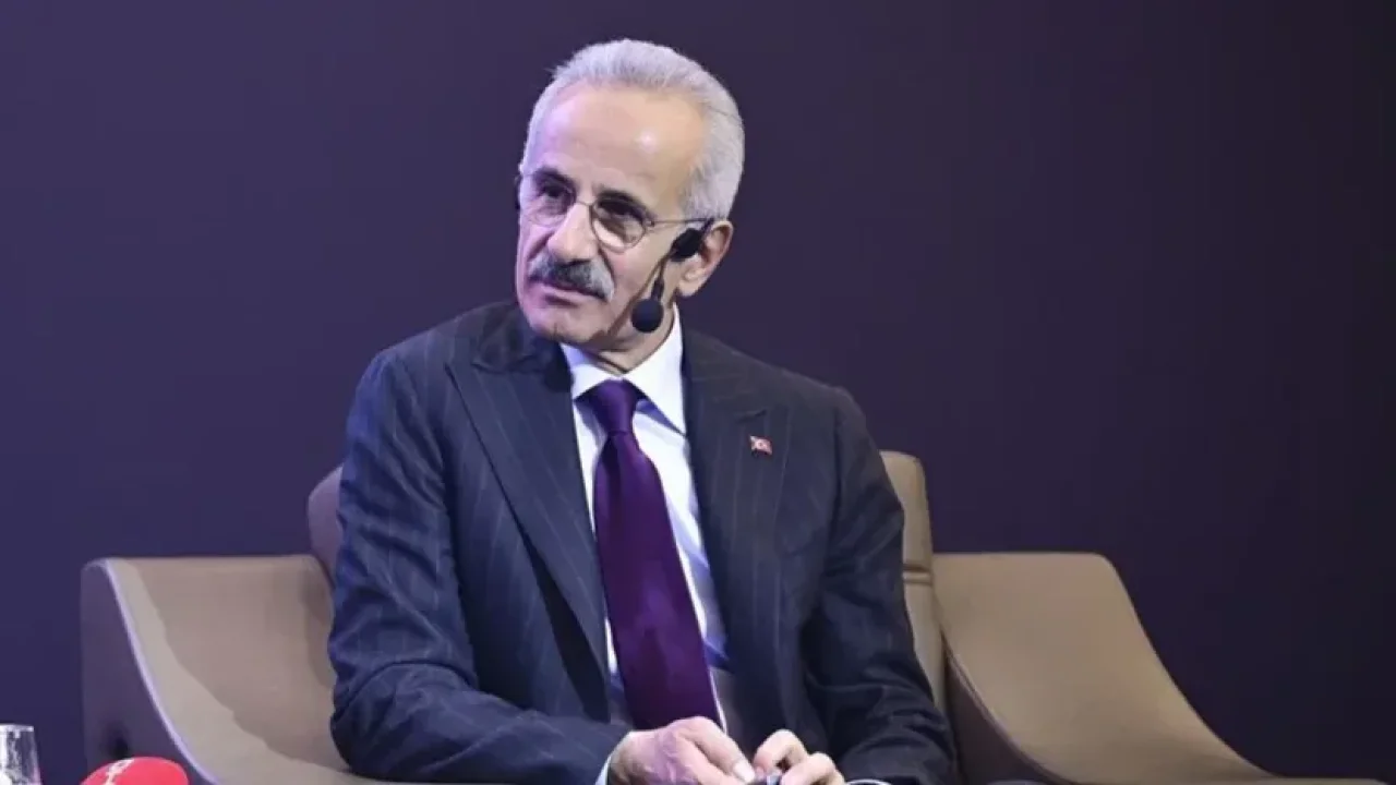 BAKAN URALOĞLU'NDAN TRABZONSPOR TESİSLERİ İÇİN FLAŞ AÇIKLAMA