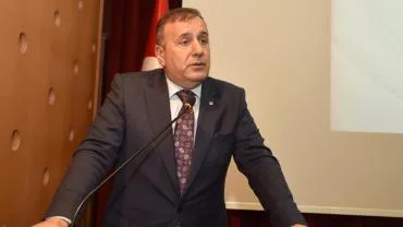 BAŞKAN ÇELEBİ: OKULLARDA TEDBİR ALINMALI