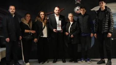 BAŞKAN DOĞAN, EFSENE CEMİL USTA'NIN AİLESİNİ AĞIRLADI