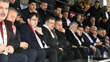 BAŞKAN GENÇ'TEN ŞAMPİYON SEBATSPOR'A TEBRİK