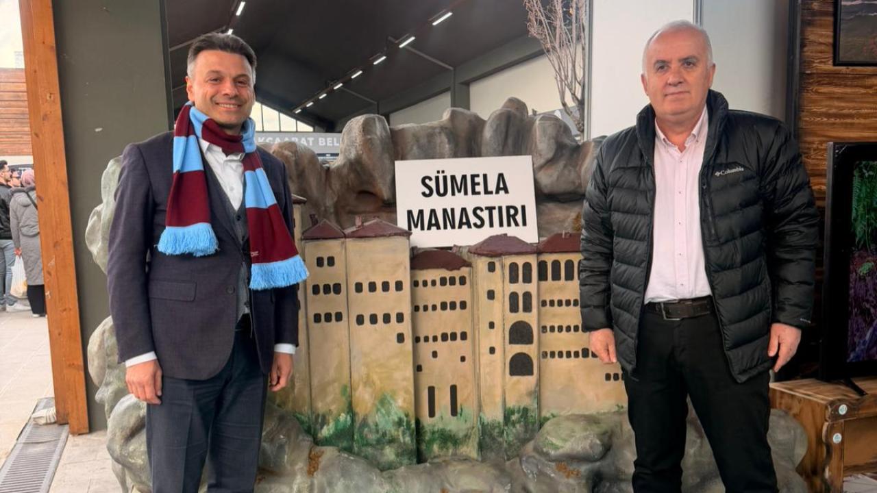 BAŞKAN KOÇHAN'DAN YENİDEN ADAYLIK SİNYALİ: DURMAK YOK YOLA DEVAM