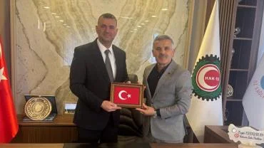 BAŞKAN SİVRİKAYA'DAN ÖZ SAĞLIK İŞ SENDİKASINA ZİYARET