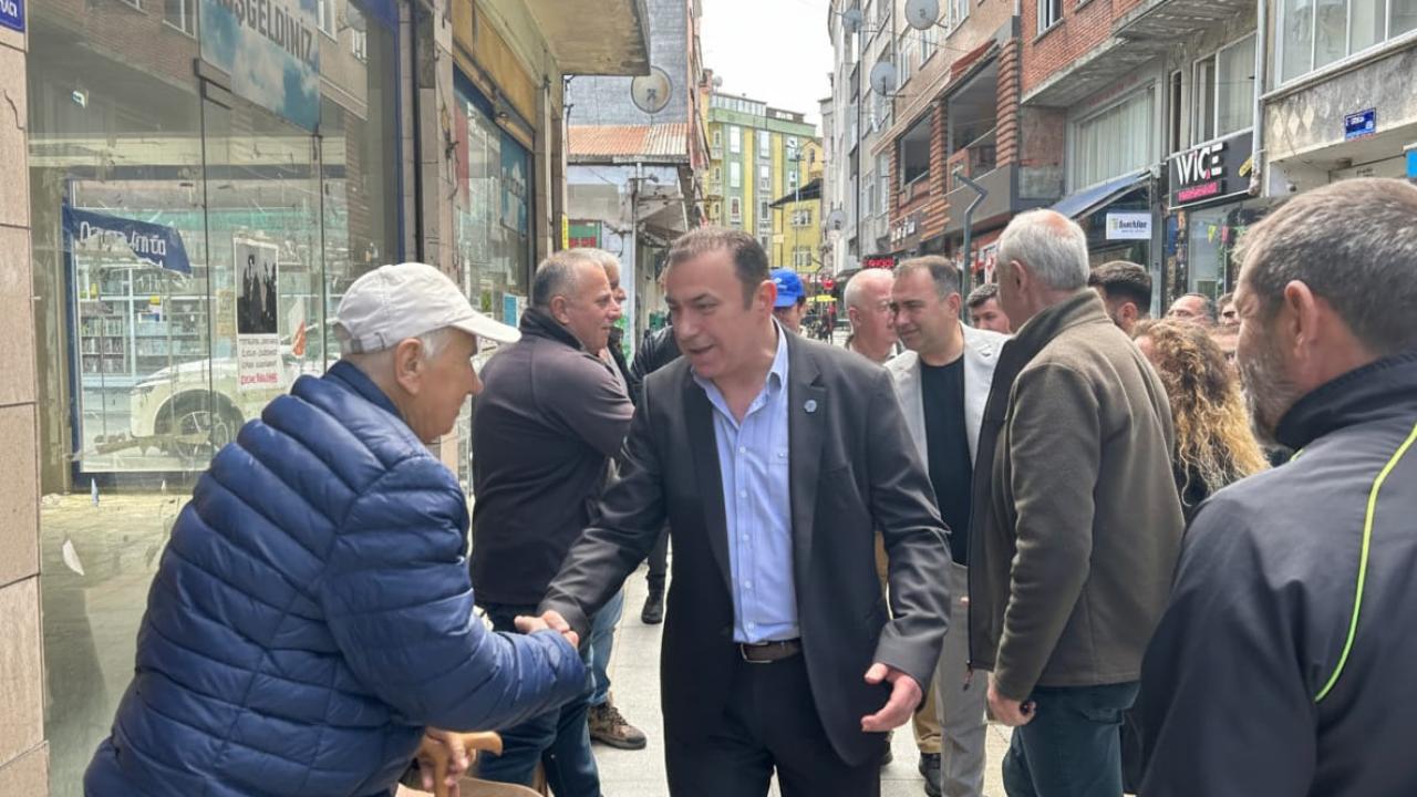 BAYRAK'TAN ELEKTRİK VE DOĞAL GAZ ZAMLARINA TEPKİ