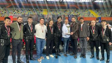 BÜYÜKŞEHİR HALK OYUNLARINDA ÇİFTE ŞAMPİYON