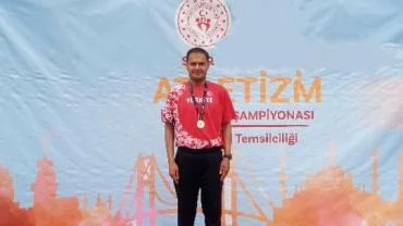 BÜYÜKŞEHİR SPORCUSUNDAN ÇİFTE ŞAMPİYONLUK