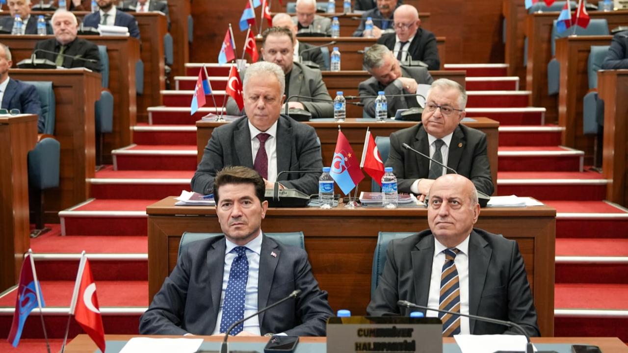 CHP HEYETİ, BÜYÜKŞEHİR'İN 2025 YILI FAALİYET RAPORUNU DEĞERLENDİRDİ