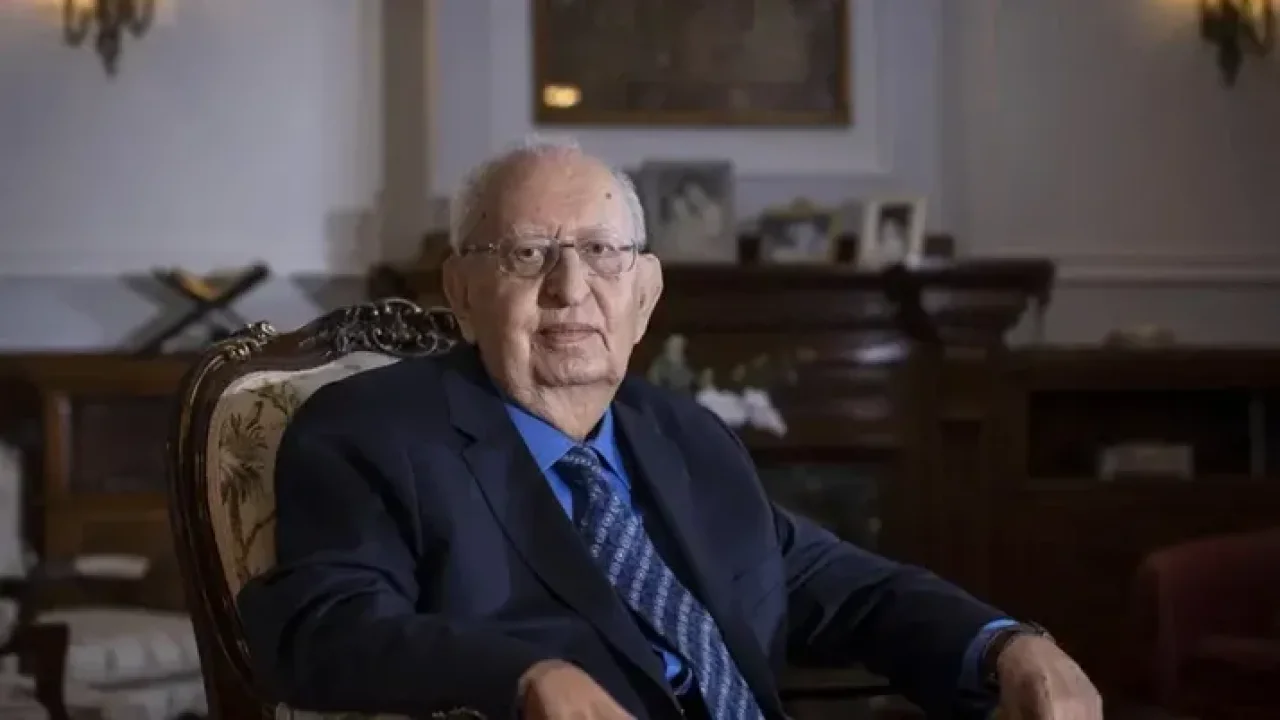 HÜSAMETTİN CİNDORUK HAYATINI KAYBETTİ