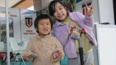 JAPON AİLENİN FINDIK SEVGİSİ