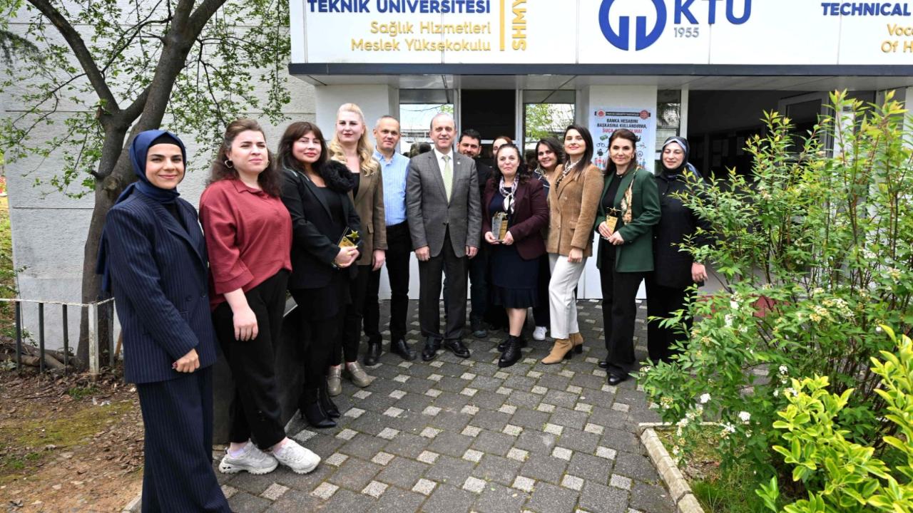 KTÜ'DE ÖDÜL TÖRENİ