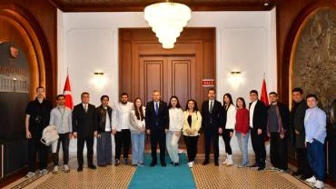 ORTA ASYALI ZİYARETÇİLERDEN VALİ ŞAHİN'E ZİYARET