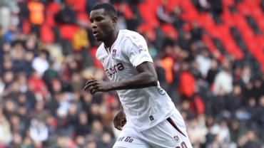 PAUL ONUACHU REKORA KOŞUYOR