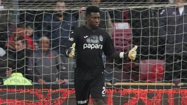 ONANA COŞTU, FIRTINA TURLADI